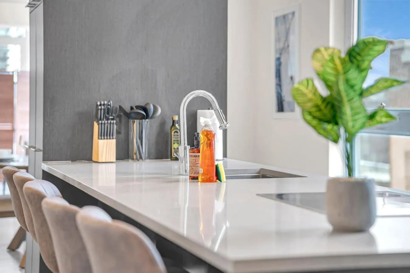 Luxe 5Bd Unit Sleeps 11 - Hospitals Mtcc Ttc Acc Apartment Toronto 0*,