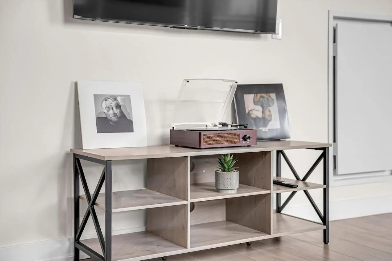 Luxe 5Bd Unit Sleeps 11 - Hospitals Mtcc Ttc Acc Apartment Toronto
