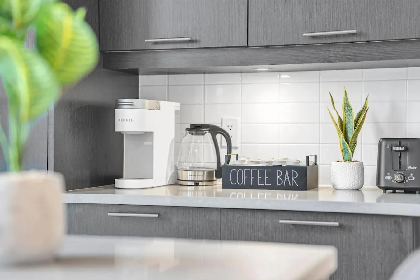Luxe 5Bd Unit Sleeps 11 - Hospitals Mtcc Ttc Acc Apartment Toronto